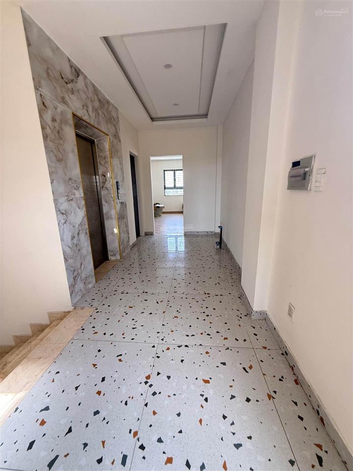 Nhà mặt tiền 7 tầng thang máy, 115m2, nguyễn thị sóc 30m, ngay chợ đầu mối hóc môn, nhỉnh tỷ 10 tl