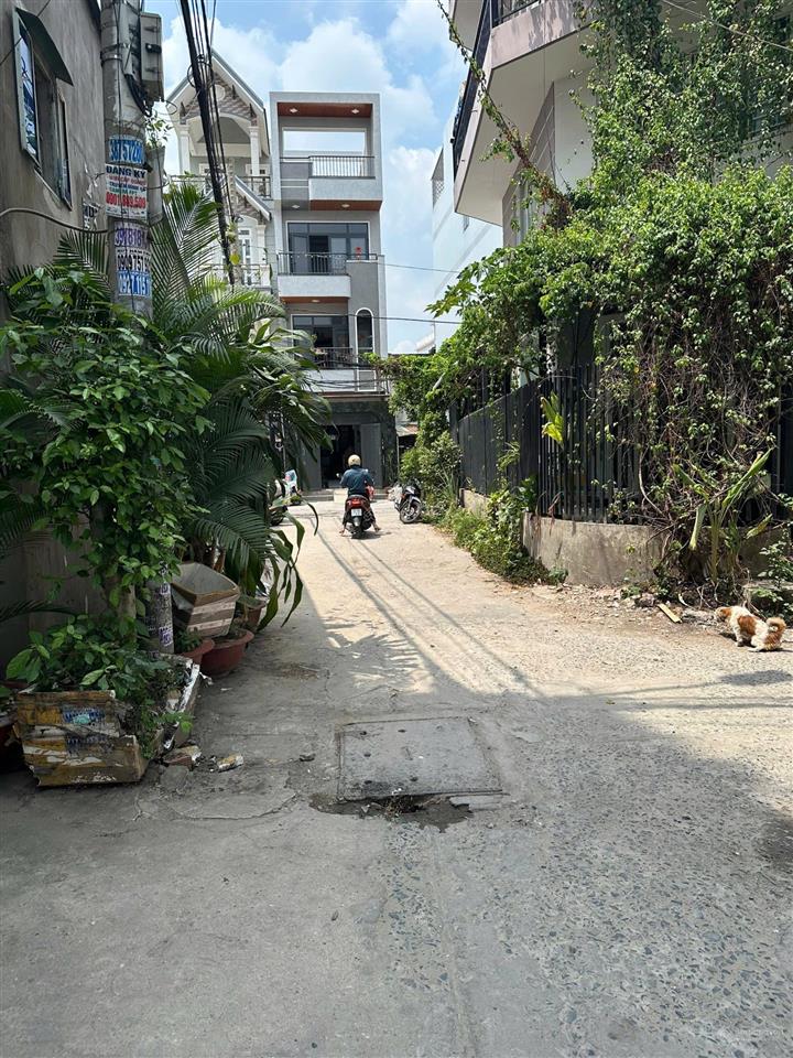 Nhà lô góc hẻm xe hơi 2.7 tỷ 0368 123 *** đình nghi xuân, bình trị đông, bình tân 4 x 7m
