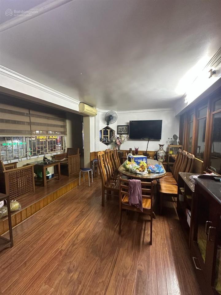 Lô góc 2 mặt phố ,trung tâm quận hai bà trưng. 55m2 x7t. mặt tiền 17m. giá 72 tỷ  0353 682 ***