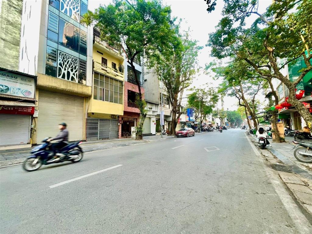 Mp thái phiên . 45m2x5t. vỉa hè kinh doanh. tặng gpxd 7 tầng. chào giá 40,5 tỷ có thương lượng