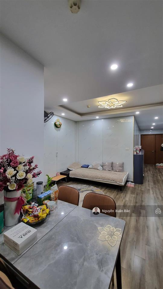 Chính chủ bán nhanh căn hộ 2n1vs 55m2 tại a14 nam trung yên nội thất cơ bản giá 5,1 tỷ sẵn sổ