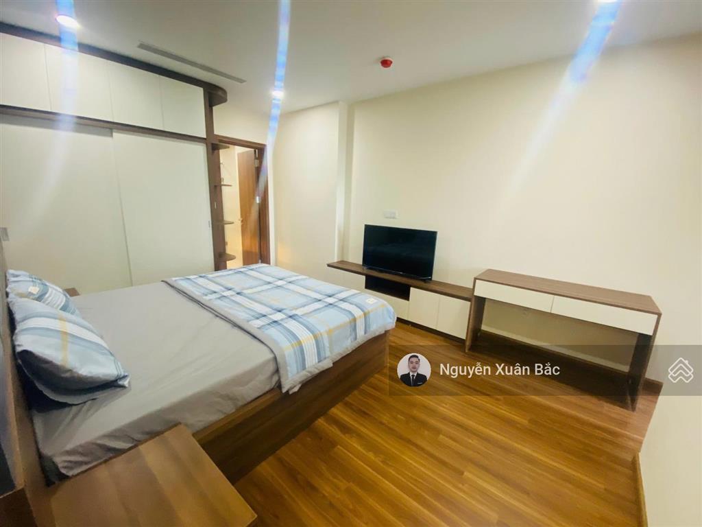 Bán gấp cc golden park tower, giá siêu hời, 11 tỷ vnd, 95m2, 3pn, 2wc, đông nam nhận nhà ngay