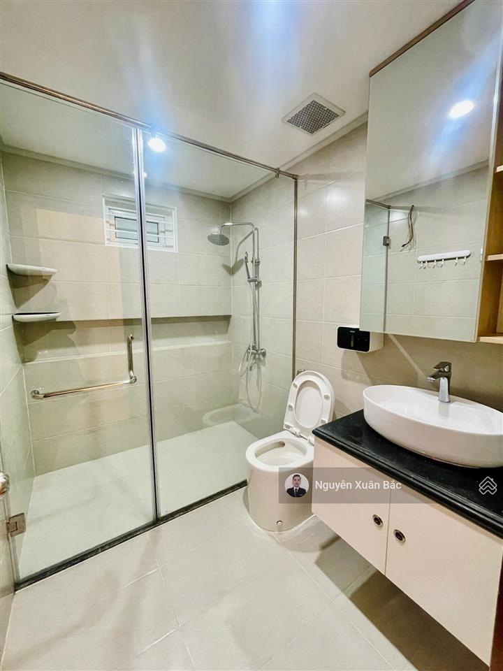 Bán gấp căn hộ 2pn, 1wc tại a14 nam trung yên, 61m2, giá 5,2 tỷ vnd nhà đẹp giá cả thương lượng