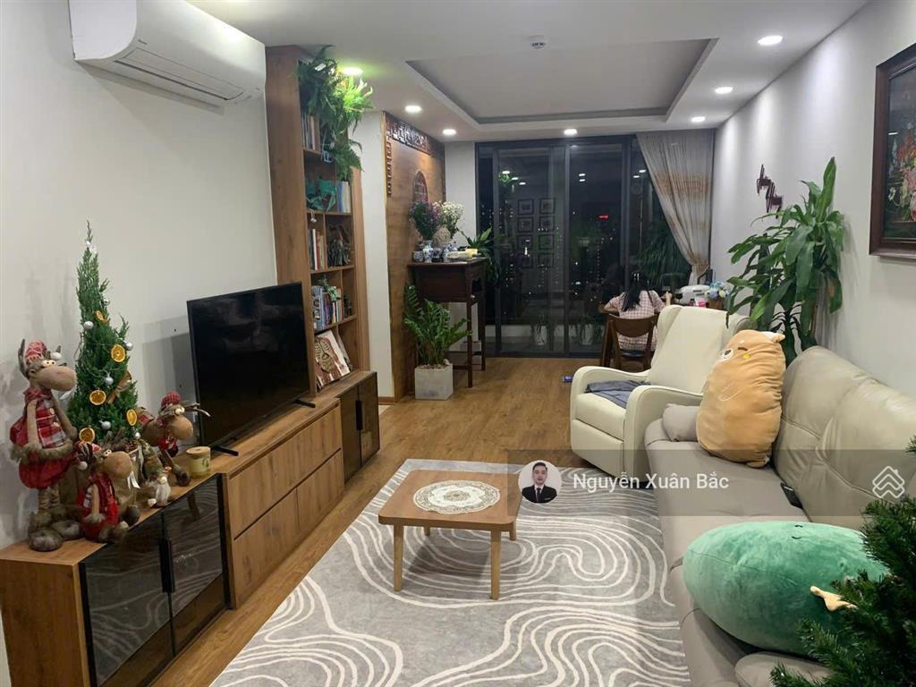 Đổi căn to! cần bán gấp căn 2 ngủ 80m2 nhà đẹp rất được lộc tầng trung giá thương lượng trực tiếp