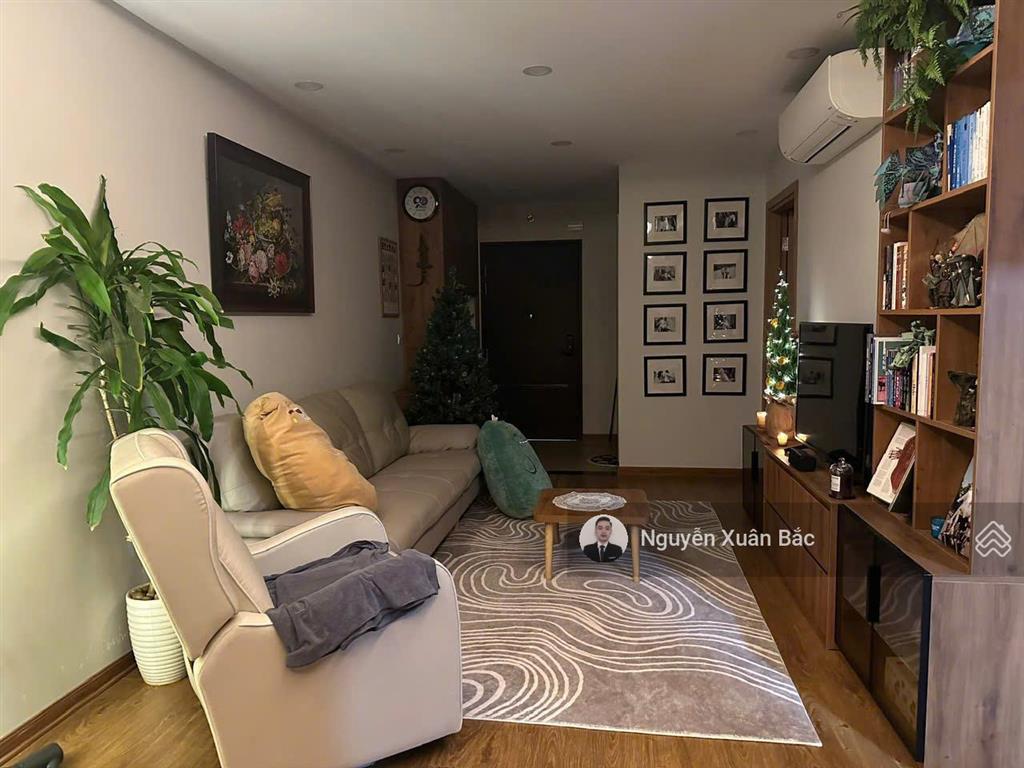 Đổi căn to! cần bán gấp căn 2 ngủ 80m2 nhà đẹp rất được lộc tầng trung giá thương lượng trực tiếp