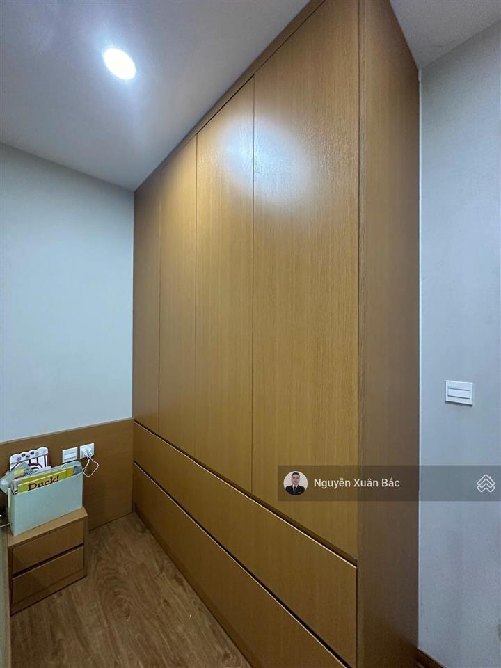 Đổi căn to! cần bán gấp căn 2 ngủ 80m2 nhà đẹp rất được lộc tầng trung giá thương lượng trực tiếp