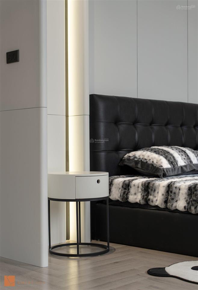 Căn góc siêu hiếm 138m2  4ngủ tại vinaconex 7 hồ tùng mậu  full nội thất  chủ thiện chí 11,82tỷ