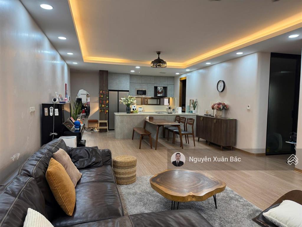 Chính chủ bán căn hộ tâm huyết 3n3vs tại dolphin plaza trần bình full nội thất 164m2 giá 76tr/m2