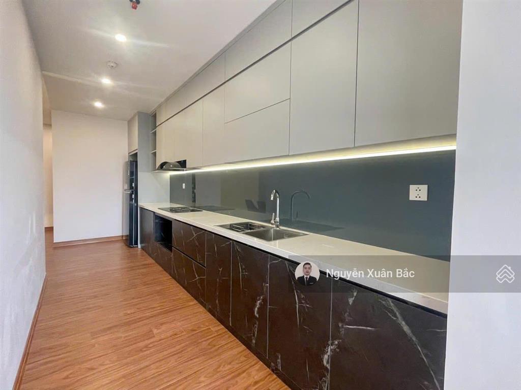 Chính chủ thiện chí bán căn 3pn full nội thất 95m2 giá chuẩn chỉ 9,3 tỷ không báo ảo  0877 982 ***