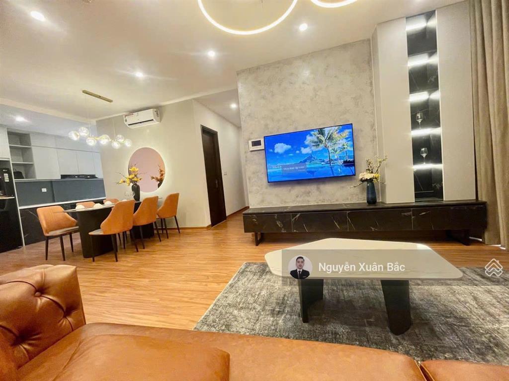 Chính chủ thiện chí bán căn 3pn full nội thất 95m2 giá chuẩn chỉ 9,3 tỷ không báo ảo  0877 982 ***