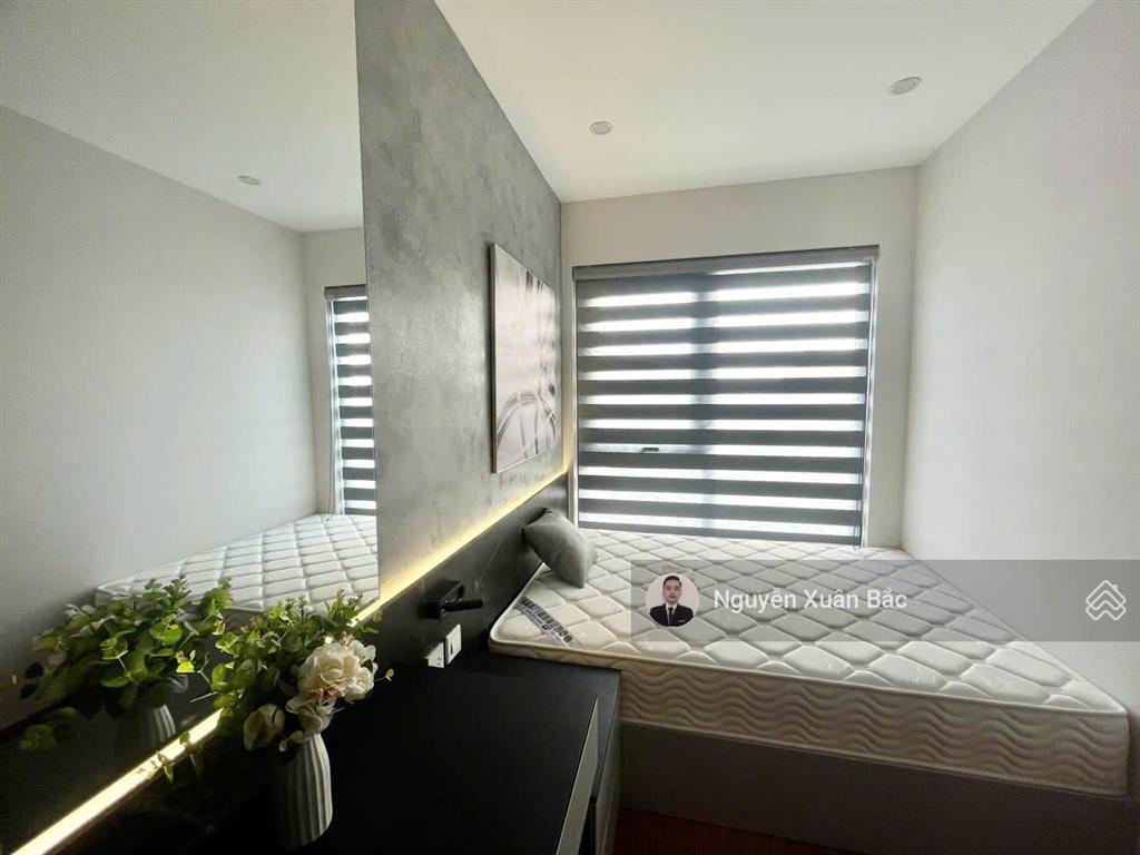 Chính chủ thiện chí bán căn 3pn full nội thất 95m2 giá chuẩn chỉ 9,3 tỷ không báo ảo  0877 982 ***