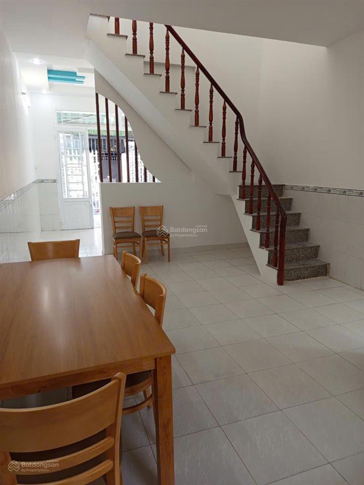 Bán nhà gần ubnd hưng long  phước lý (cần giuộc cũ), 1 trệt 1 lầu giá chỉ 1.55 tỷ có ra lộc