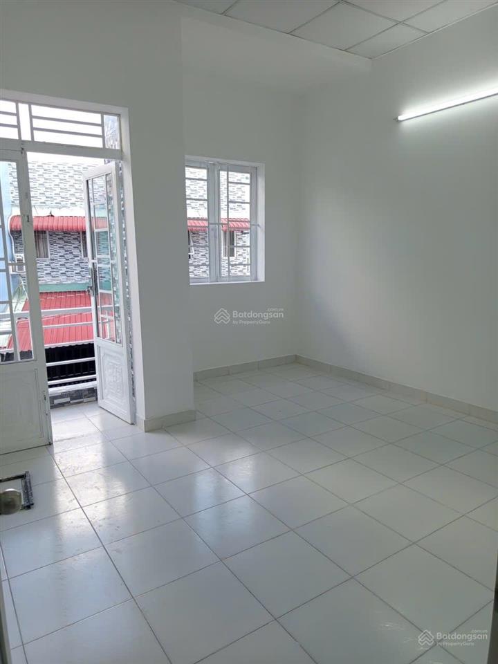 Bán nhà gần ubnd hưng long  phước lý (cần giuộc cũ), 1 trệt 1 lầu giá chỉ 1.55 tỷ có ra lộc