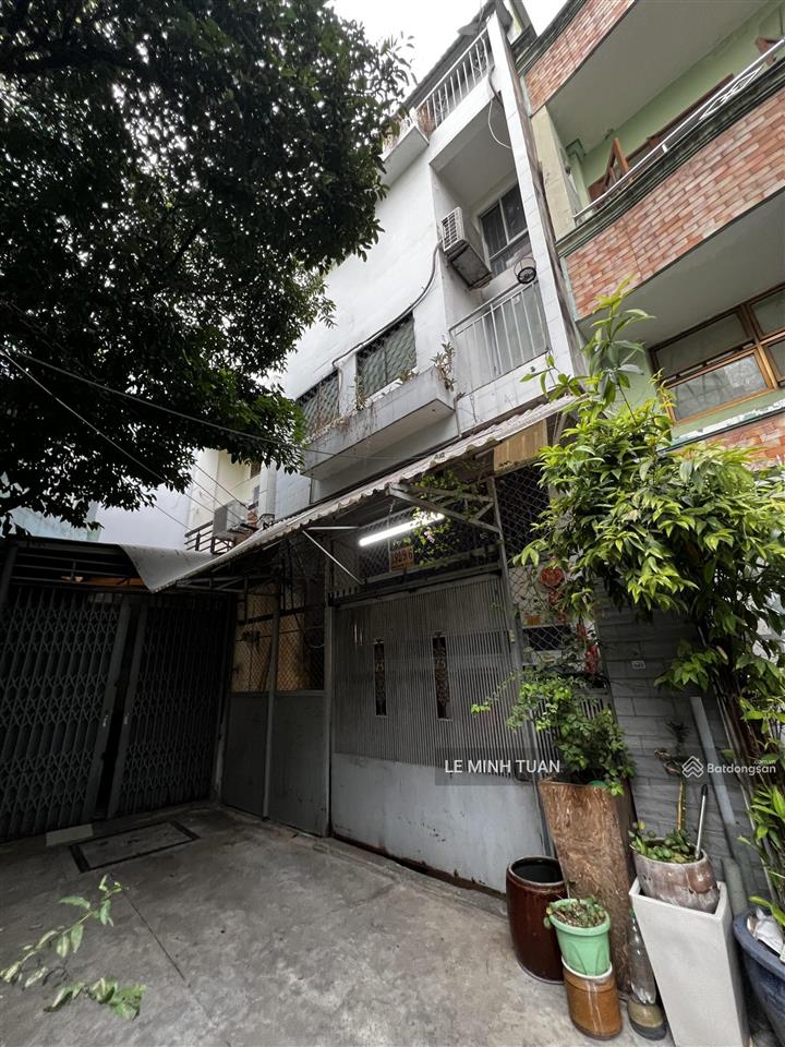 Bán nhà riêng quận 6 đường phạm văn chí 98,4m2 4 tầng 5pn gần chợ bình tây giá tốt