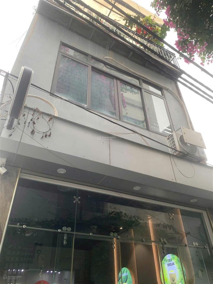Bán nhà 3 tầng ngô xuân quảngtrâu quỳgia lâmngõ thông 31ha 7 chỗ chạy quanhgiá chỉ 160tr/m2