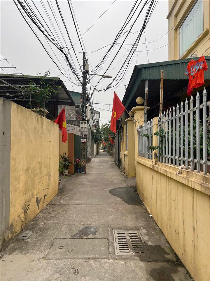 Bán đất thôn lời  thuận an  gia lâm  mặt tiền 7,5m  ô tô vào đất  giá chỉ 90tr/m2