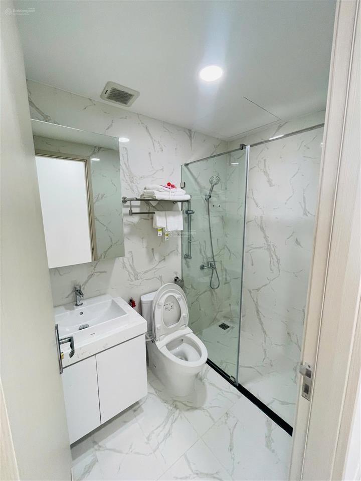Căn hộ 2pn paris hoàng kim (thủ thiêm) sắp có sổ hồng. giá 7.9 tỷ. chiết khấu 8%. tặng 24 tháng pql