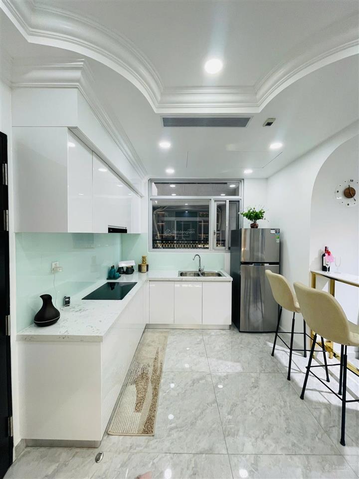 Căn hộ 2pn paris hoàng kim (thủ thiêm) sắp có sổ hồng. giá 7.9 tỷ. chiết khấu 8%. tặng 24 tháng pql