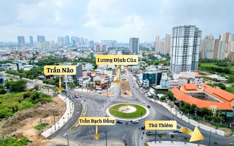Căn hộ 2pn paris hoàng kim (thủ thiêm) sắp có sổ hồng. giá 7.9 tỷ. chiết khấu 8%. tặng 24 tháng pql