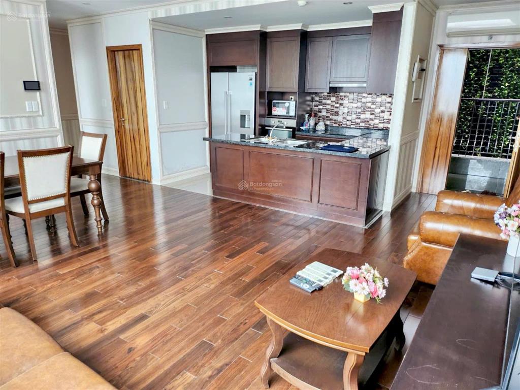 Cho thuê gấp căn 3pn/97m2 leman luxury quận 3. căn góc tầng cao full nội thất. giá 38tr/th bao pql