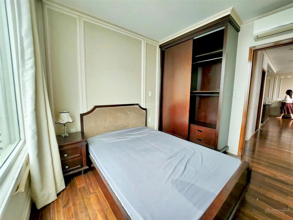 Cho thuê gấp căn 3pn/97m2 leman luxury quận 3. căn góc tầng cao full nội thất. giá 38tr/th bao pql