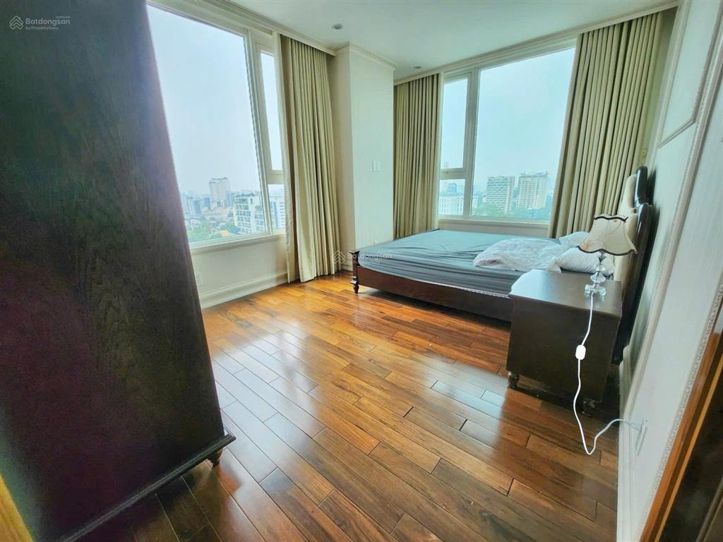 Cho thuê gấp căn 3pn/97m2 leman luxury quận 3. căn góc tầng cao full nội thất. giá 38tr/th bao pql