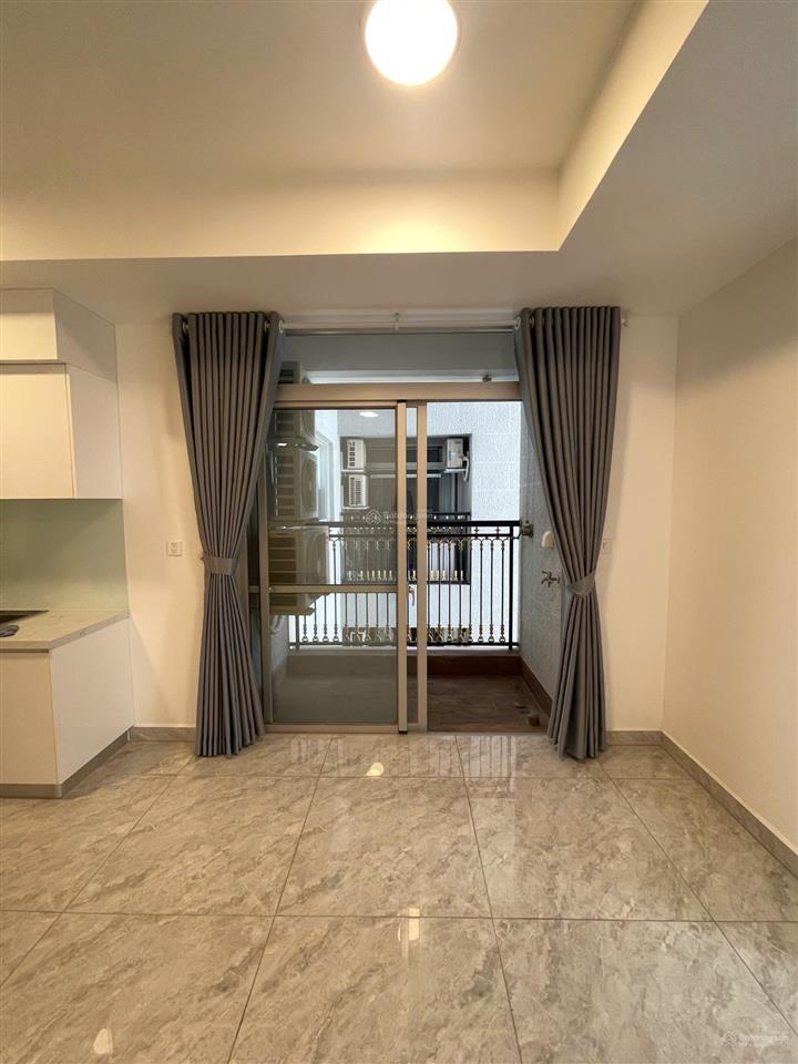 Cho thuê gấp căn hộ 3pn 2wc  nội thất cơ bản  giá 17 triệu tại paris hoàng kim.  xem nhà
