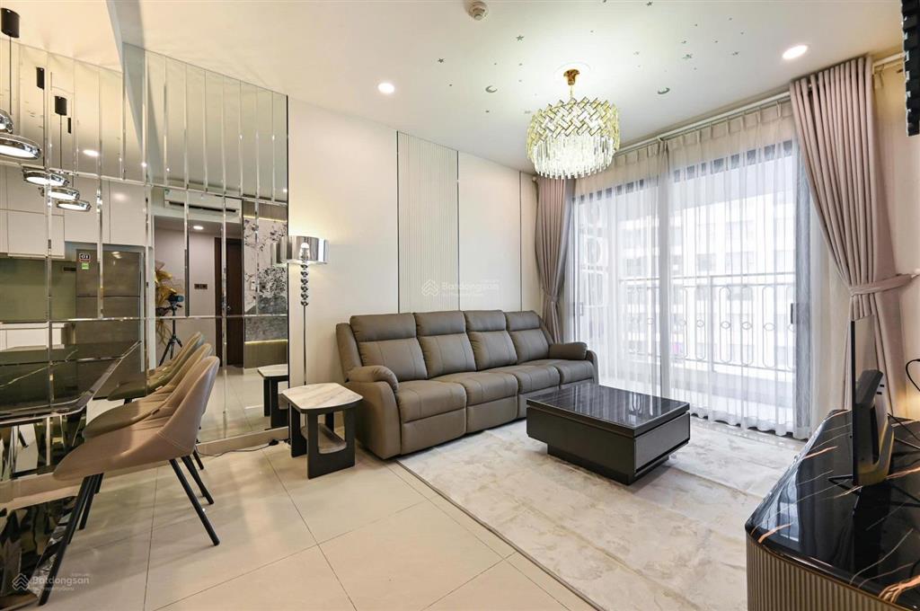 Cần cho thuê cc him lam chợ lớn dt 86m2, 2pn full nt giá 12tr/tháng.  0909 368 *** hân