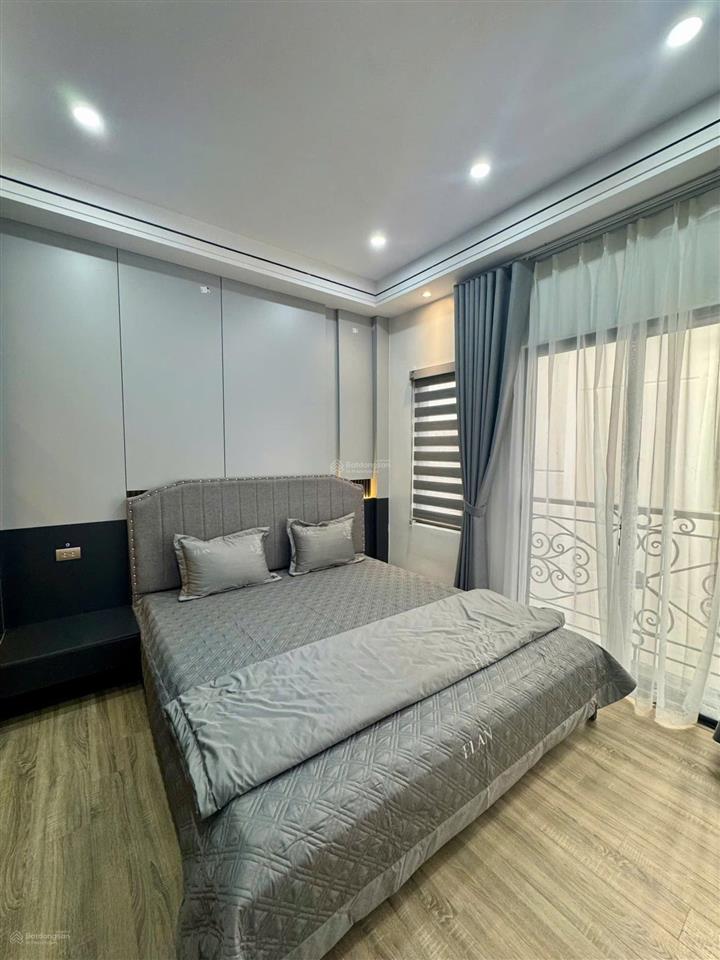 Bán nhà trung tâm đống đa 22m2 x 4 tầng 3 ngủ ngõ thông gần phố