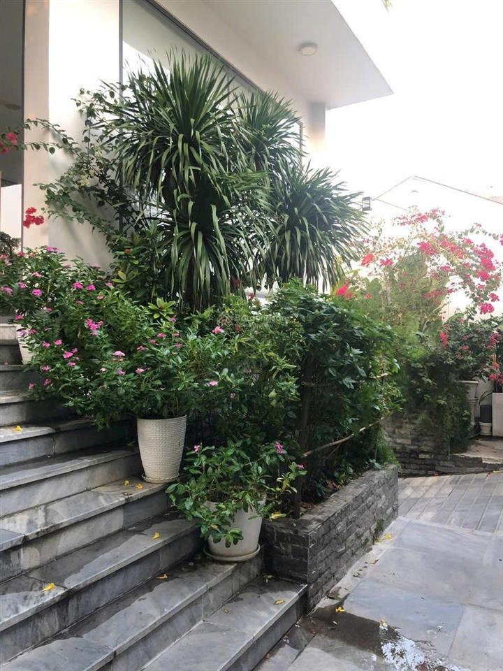 Bán biệt thự himlam cách đại học rimit q.7  nguyễn văn linh tp.chm 500m