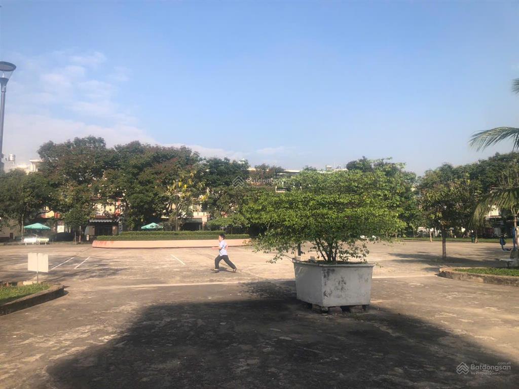 Bán nhà cấp 4 góc 2 mt view công viên ngay vòng xoay giải trí trung sơn  tp.hcm