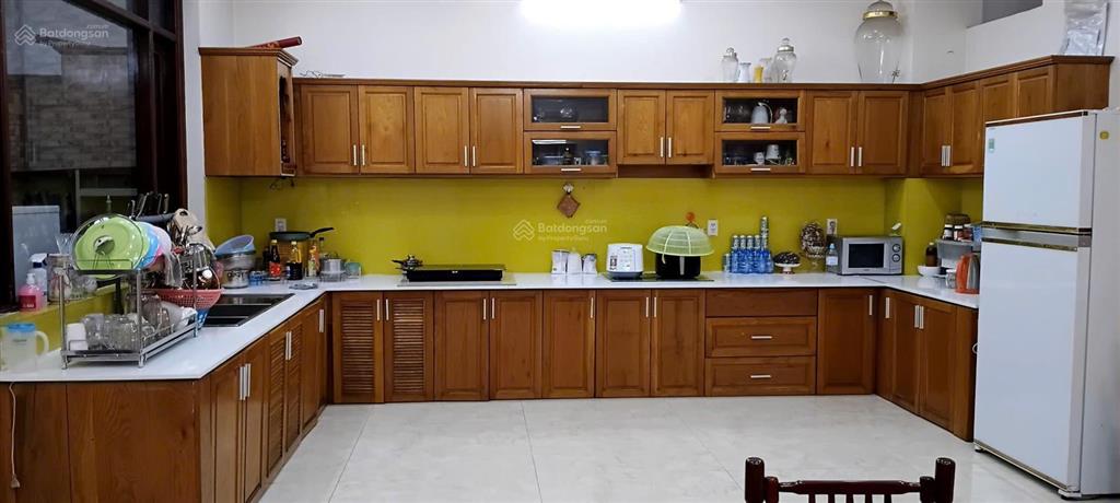 Bán nhà mt kinh doanh  vị trí đẹp ngay mũi tàu himlam 6a trung sơn bình chánh tp.hcm