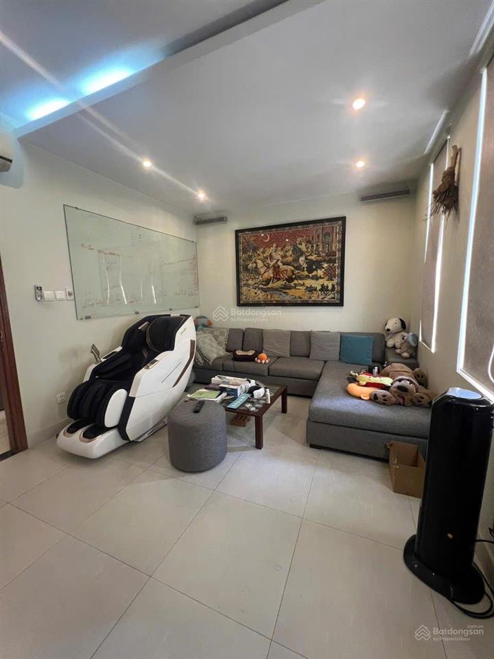 Bán nhà mt kinh doanh  vị trí đẹp ngay mũi tàu himlam 6a trung sơn bình chánh tp.hcm