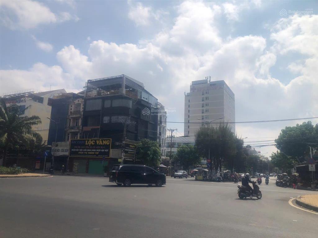 Bán đất (8x20m) mt kinh doanh ngay vòng xoay giải trí trung sơn .tp.hcm