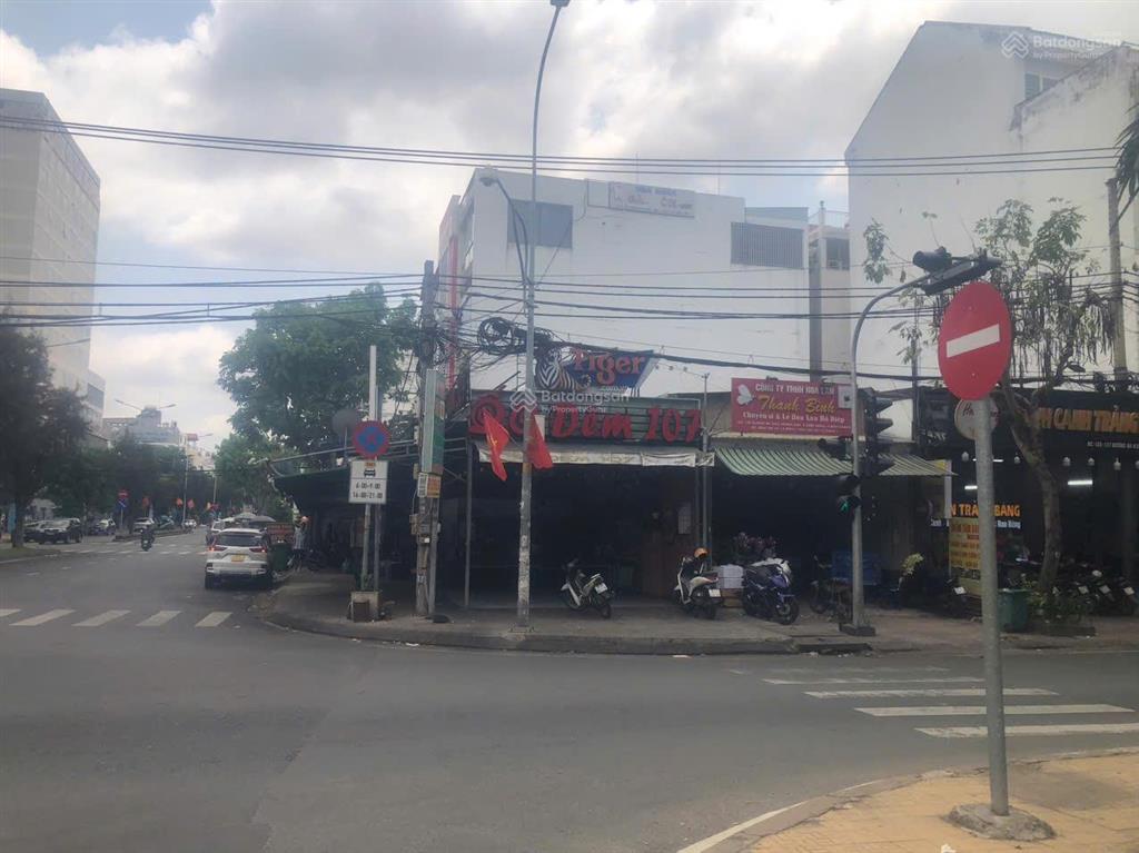 Bán đất (8x20m) mt kinh doanh ngay vòng xoay giải trí trung sơn .tp.hcm