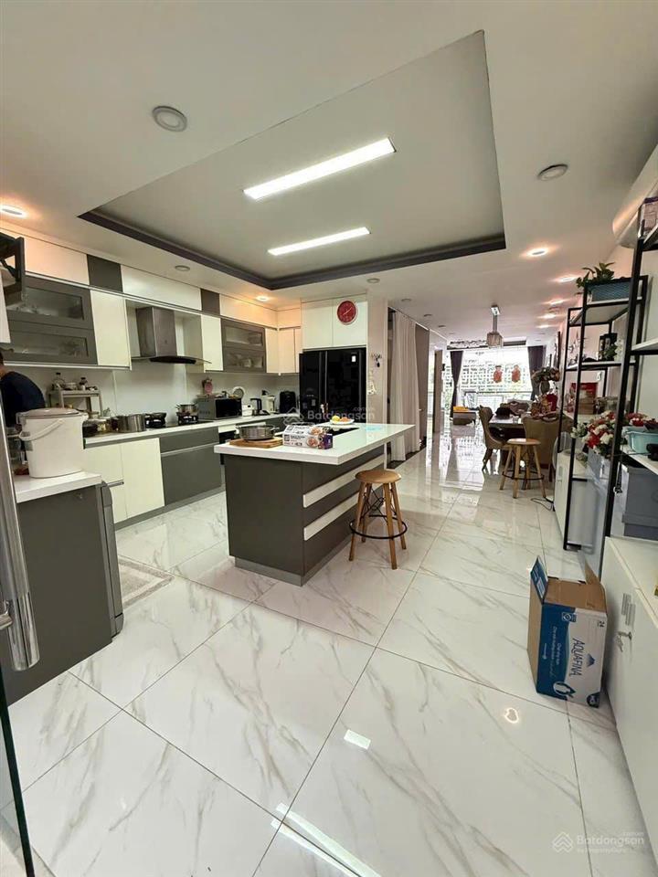 Bán nhà hầm 1 triệt 3 lầu mới khu đô thị đại phúc villas  phạm hùng tp.hcm