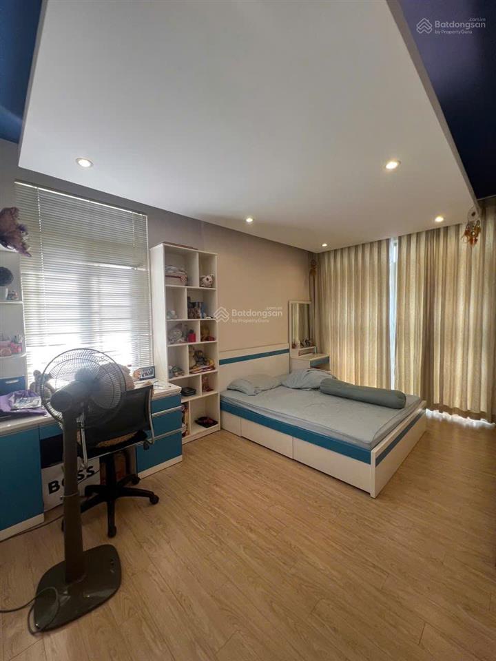 Bán chdv góc 2mt view công viên  thu nhập 100 triệu/tháng khu giải trí trung sơn bình chánh