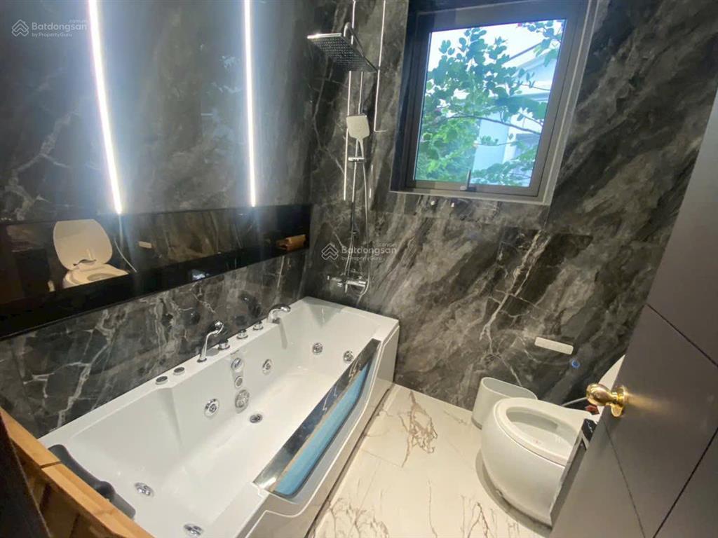 Bán chdv góc 2mt view công viên  thu nhập 100 triệu/tháng khu giải trí trung sơn bình chánh