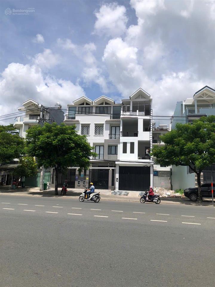 Bán nhà mt phạm hùng kinh doanh sầm uất hướng đông vị trí đẹp tp.hcm