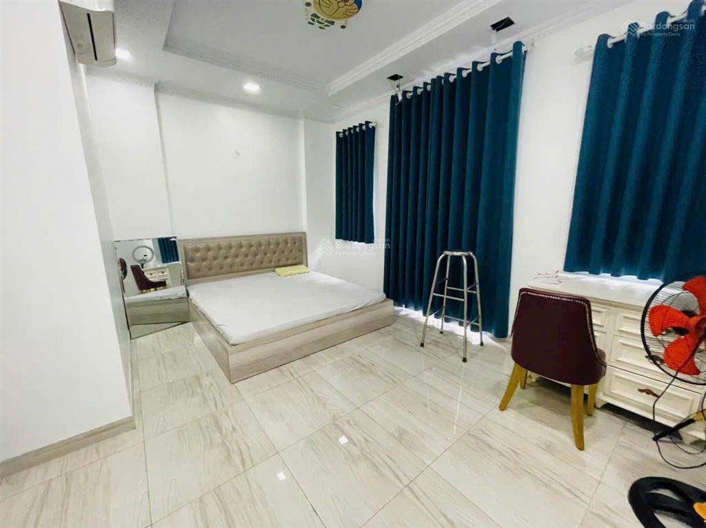 Bán nhà 1 hầm 1 trệt 3 lầu view công viên khu dân cư mizuki nguyễn văn linh. tphcm
