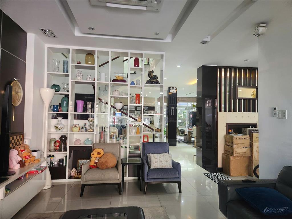 Cho thuê biệt thự mặt tiền kinh doanh khu giải trí trung sơn  him lam 6a trung sơn  tp.hcm