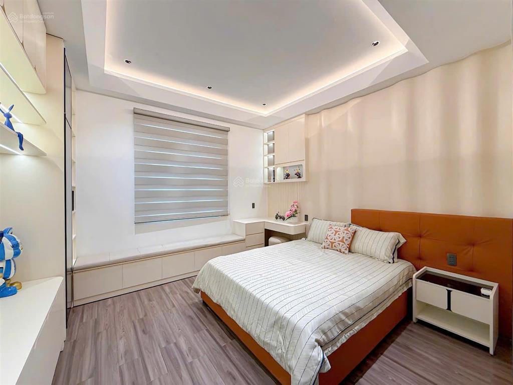 Bán toà nhà chdv mt kinh doanh ngay vòng xoay giải trí trung sơn bình chánh.tp.hcm