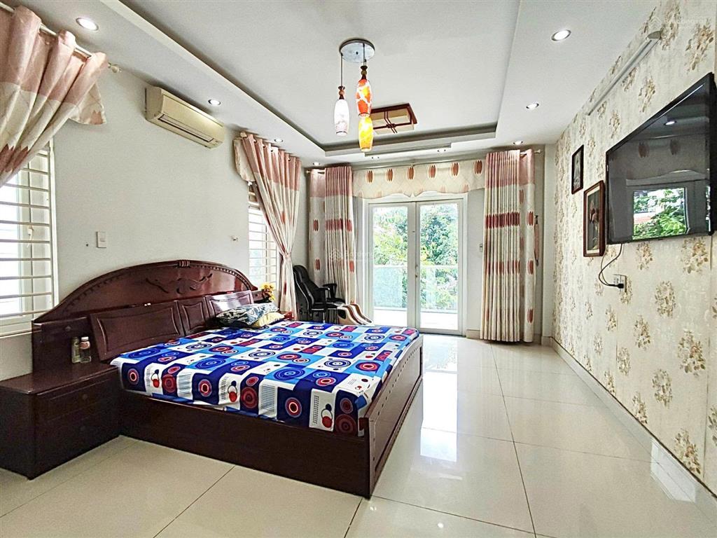 Bán toà nhà chdv mt kinh doanh ngay vòng xoay giải trí trung sơn bình chánh.tp.hcm