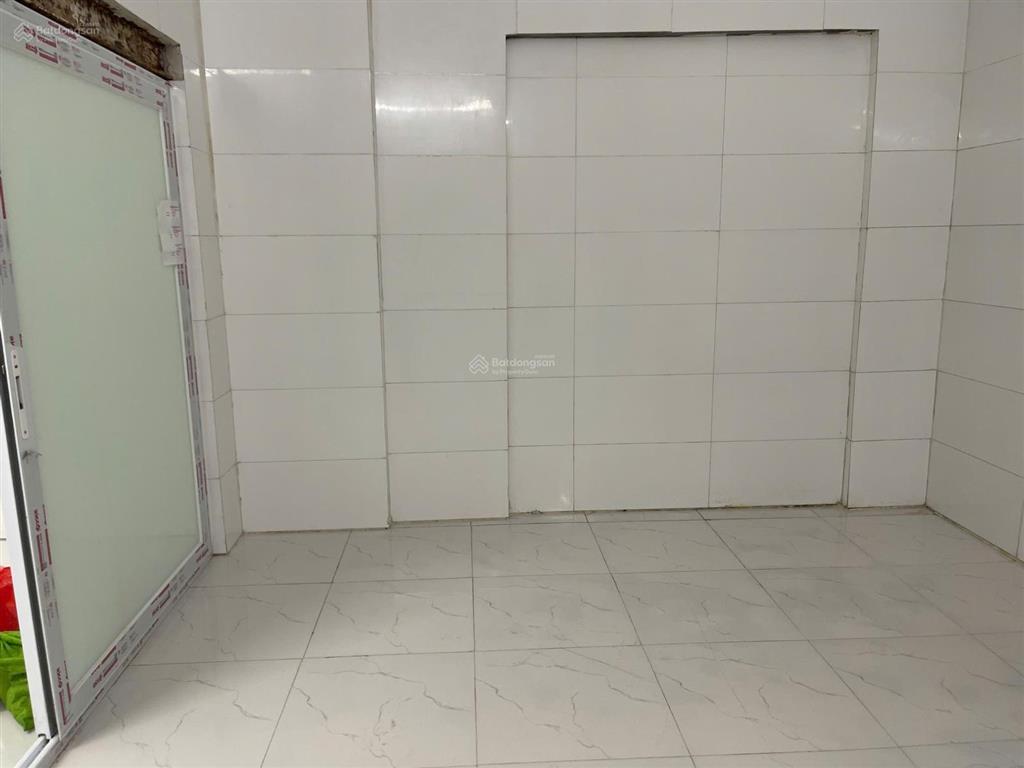 14tr/thchothuê90m2x3tầng ba nhàraphố,xe3 gácvàothợ xây15,20ngươiở kho,ở,kdoanhonnail,bạchmai,hbt