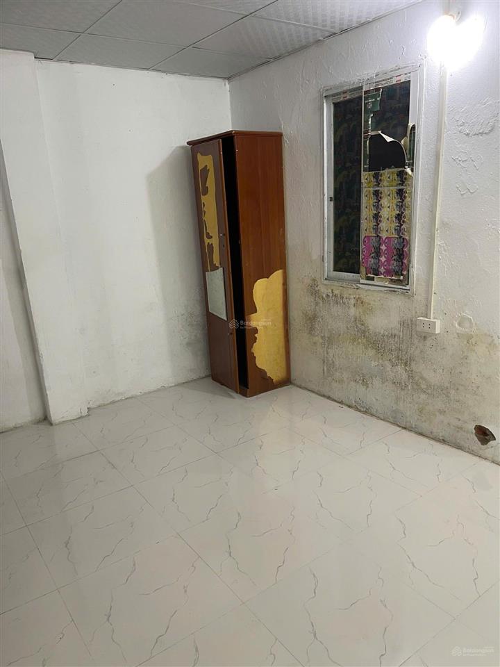 14tr/thchothuê90m2x3tầng ba nhàraphố,xe3 gácvàothợ xây15,20ngươiở kho,ở,kdoanhonnail,bạchmai,hbt
