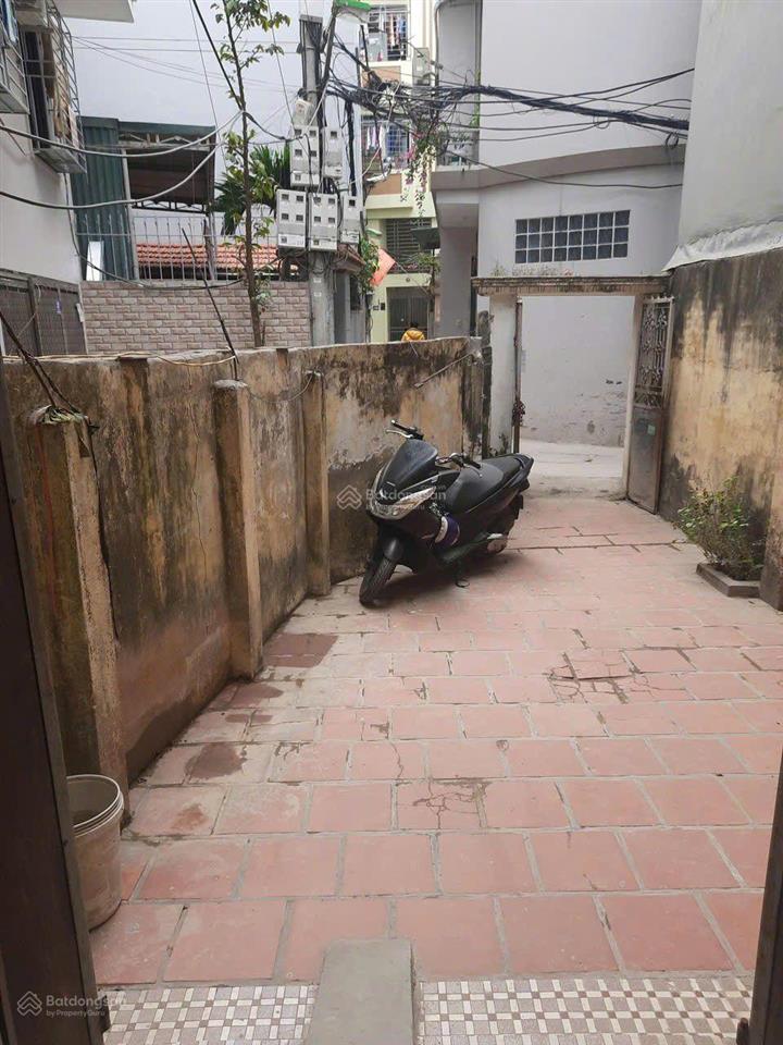 11,9tỷ.bán đất tặng nhà65m2x2t,ôtô đỗ cửa,sổ đỏ nở hậu,giá đầu tư giữ tiền,trần quốcvượng,cầu giấy