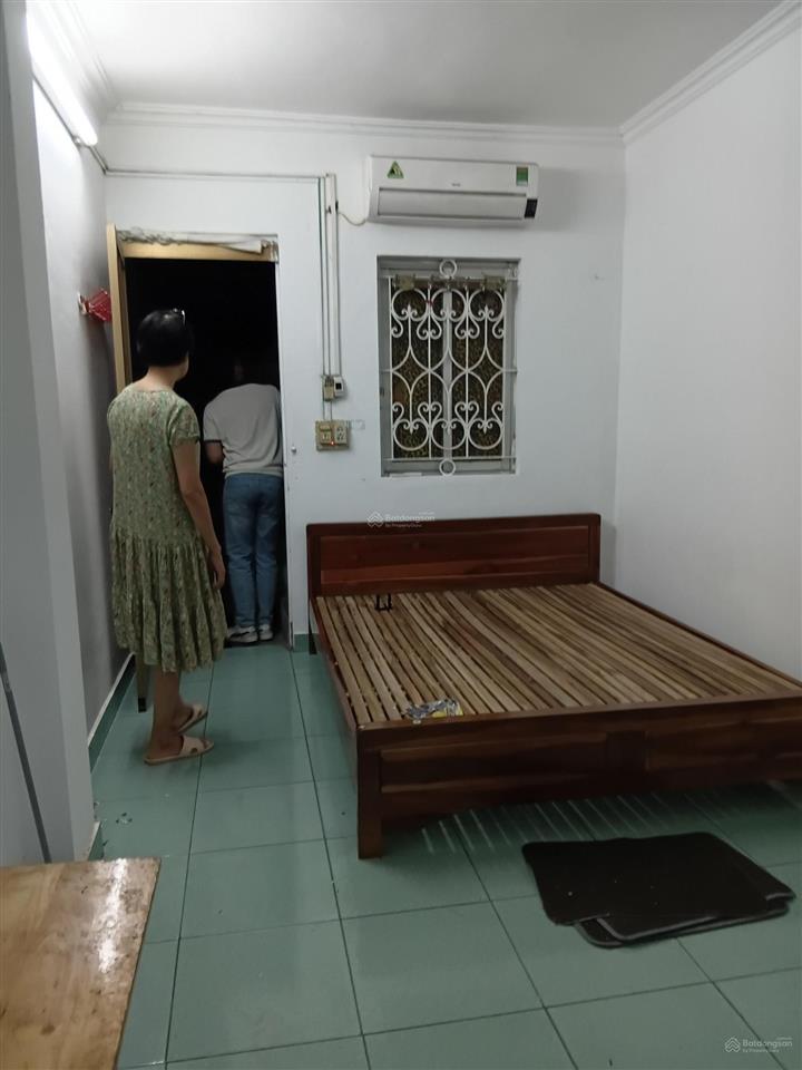 Ảnh thật 3tr/th cho thuê phòng tầng 3 dt 30m2, đường la thành, ô chợ dừa đống đa, cách 1 nhà ra phố
