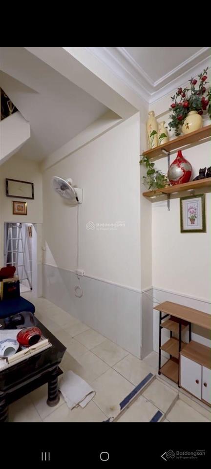 8trth(kbớt)(athật),chothuênhà35m2x3t,2 ngủ,2wc, bãigửi ô tôngaynhà,phốtạ quang bửu,hai ba trưng,hn