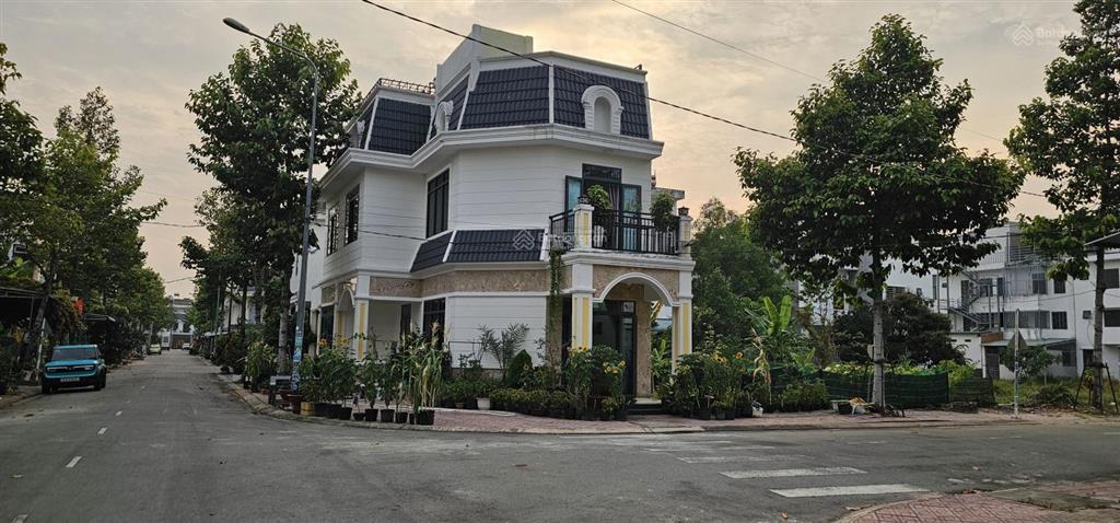 Bán nhà lô góc 7,5x18m, tc 100% kdc kim oanh golden city, quốc lộ 13, bến cát, tphcm. giá 4,8 tỷ tl