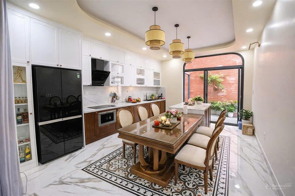 Nhà full nội thất cao cấp phường an phú cách cầu sg 1km , trệt 3 làu giá 38tr/ tháng